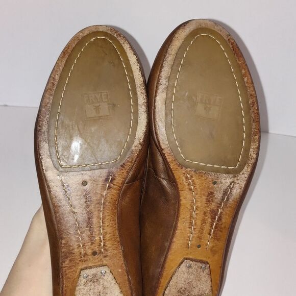 Frye Emma Honeycomb Studded Flats size 8 - Picture 5 of 9